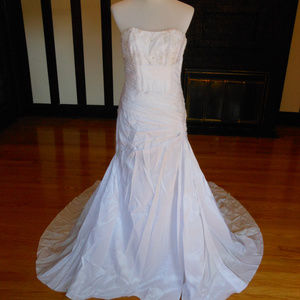 Abbey Brides Wedding Dress 5789L
